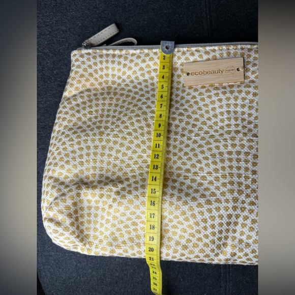 Ecobeauty Australia make up and/or jewelry bag - Picture 5 of 11